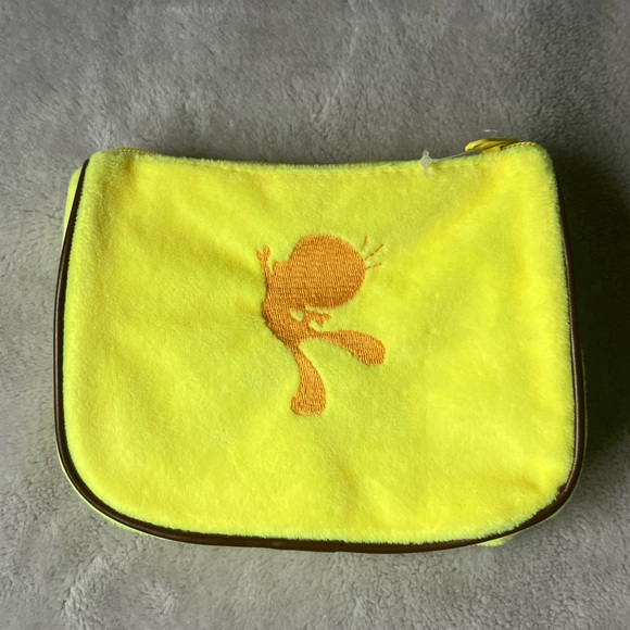 Looney Tunes Tweety Pie Purse Yellow Soft Make Up Bag Zip-up Pouch Toiletry Bag - Picture 2 of 4